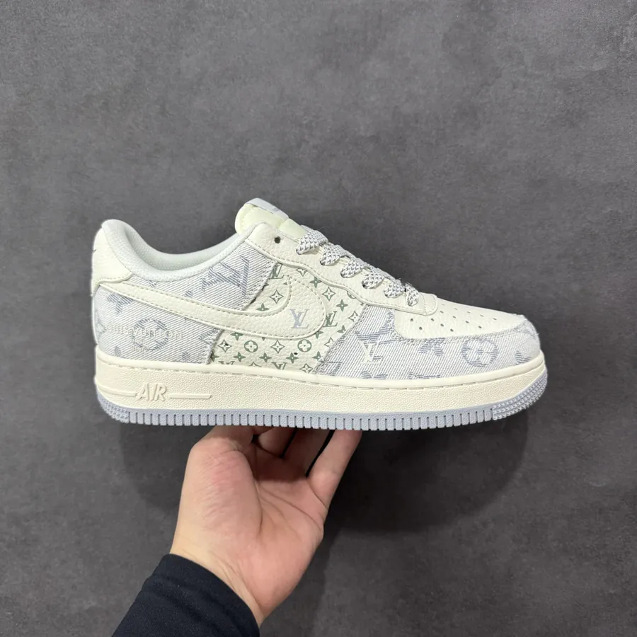 NK Exclusive Original Air Force 1 07 Low 'Collaboration' Sneakers
