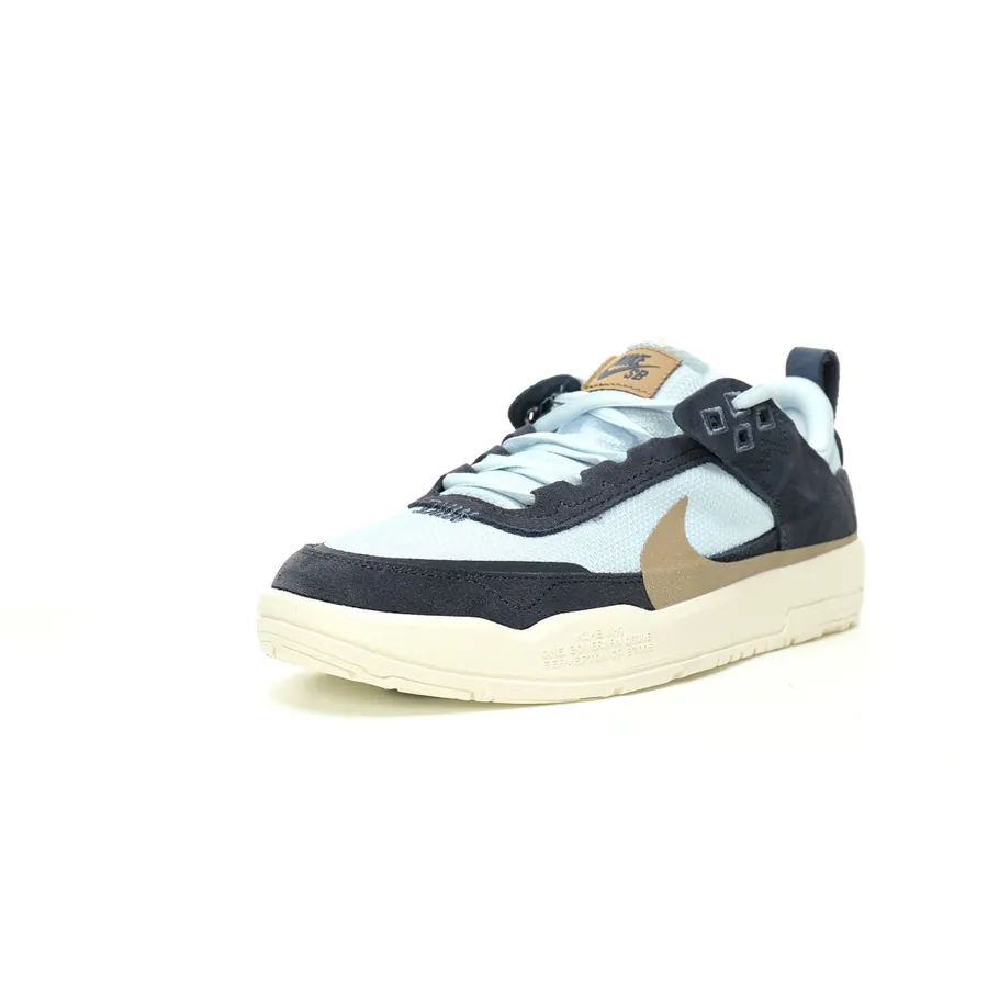 Nike SB Day One Low Top Sneaker in Fuzzy Navy Blue and Khaki