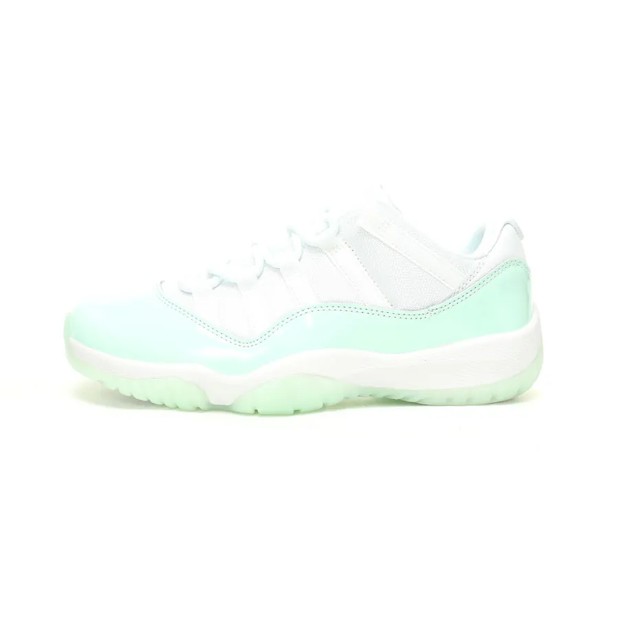 Nike Air 11 Low 'Igloo' Exclusive Original