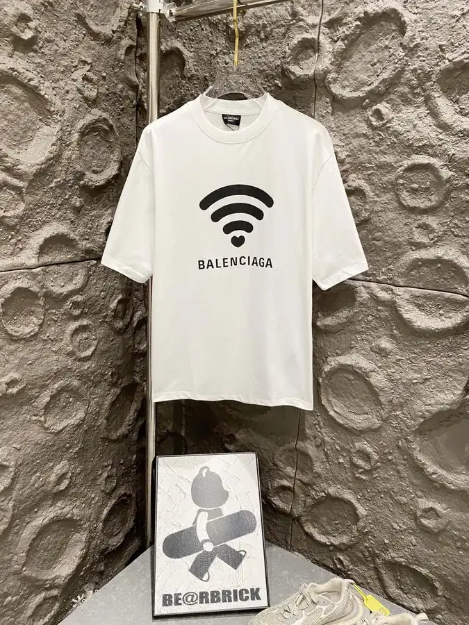 BALENCIAGA Paris 2024 Limited Edition Oversized Loose Shoulder T Shirt