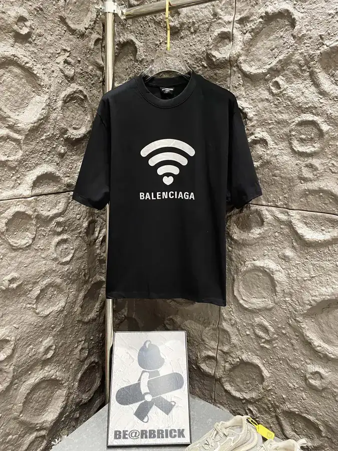 BALENCIAGA Paris 2024 Limited Edition Oversized Loose Shoulder T Shirt