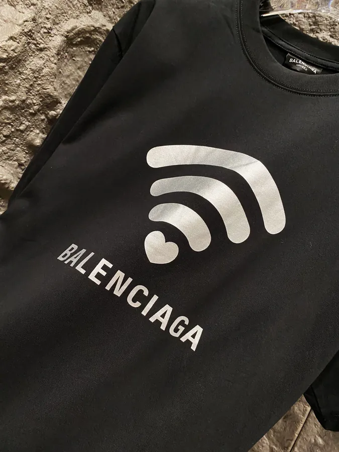 BALENCIAGA Paris 2024 Limited Edition Oversized Loose Shoulder T Shirt