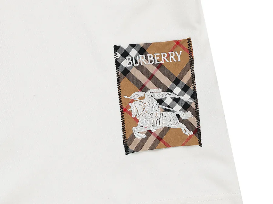 BURBERRY Logo Classic Short Sleeve T Shirt
