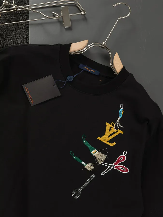 Louis Vuitton 1V Multi Tools Round Neck Short Sleeve