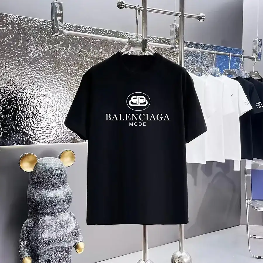 Balenciaga Parisian Print Round Neck Short Sleeve T Shirt