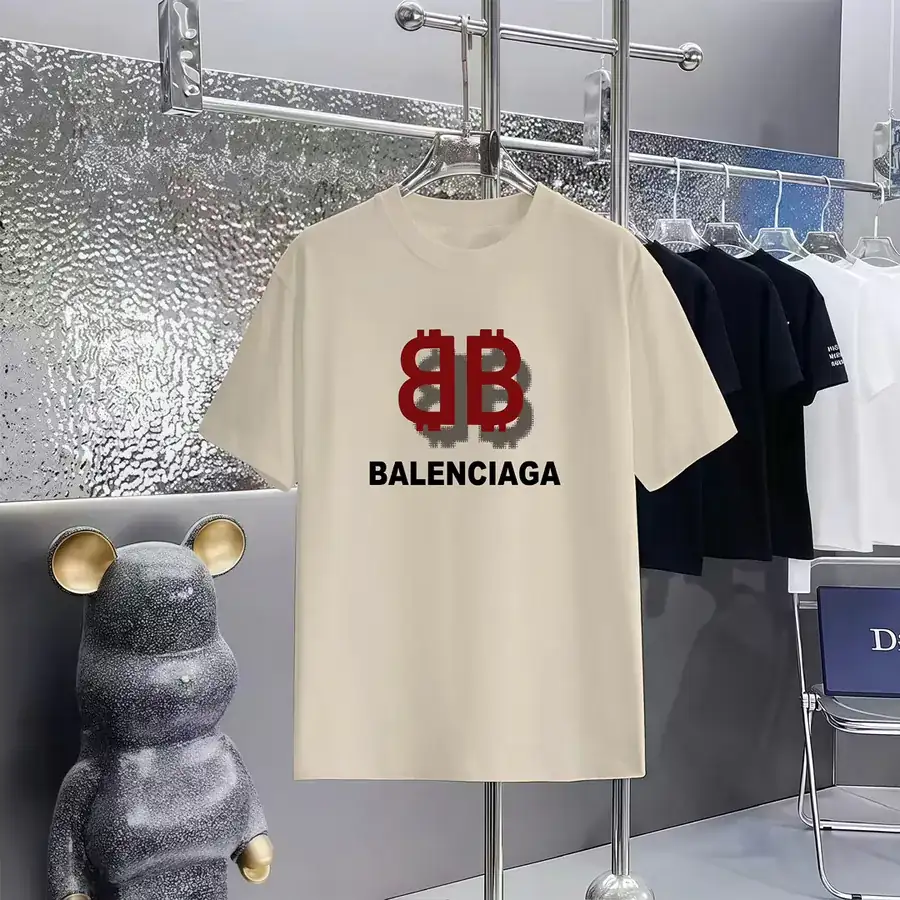 Balenciaga Parisian Print Round Neck T Shirt