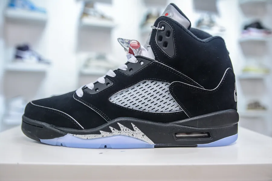 Air Jordan AJ5 Black Metallic Reimagined