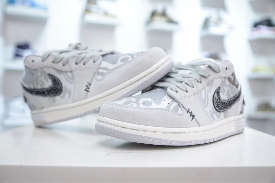Jordan Air Jordan 1 LOW Panda Prank