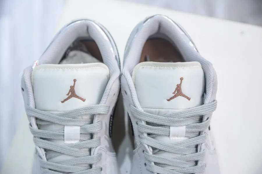 Jordan Air Jordan 1 LOW Panda Prank