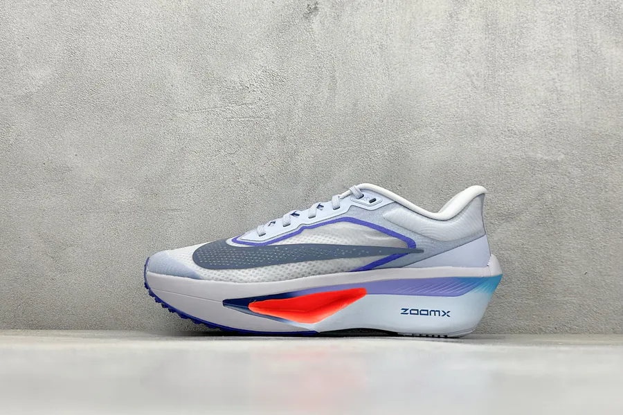 Nike Zoom Fly 6 Lightweight Running Shoes with Flyknit Material