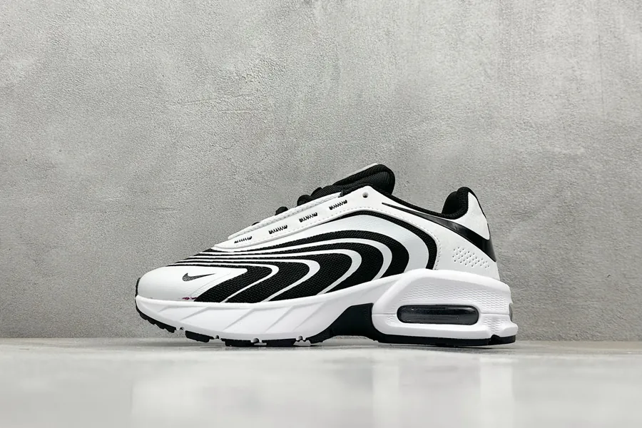 Nike Air Max Fire Low Sneaker