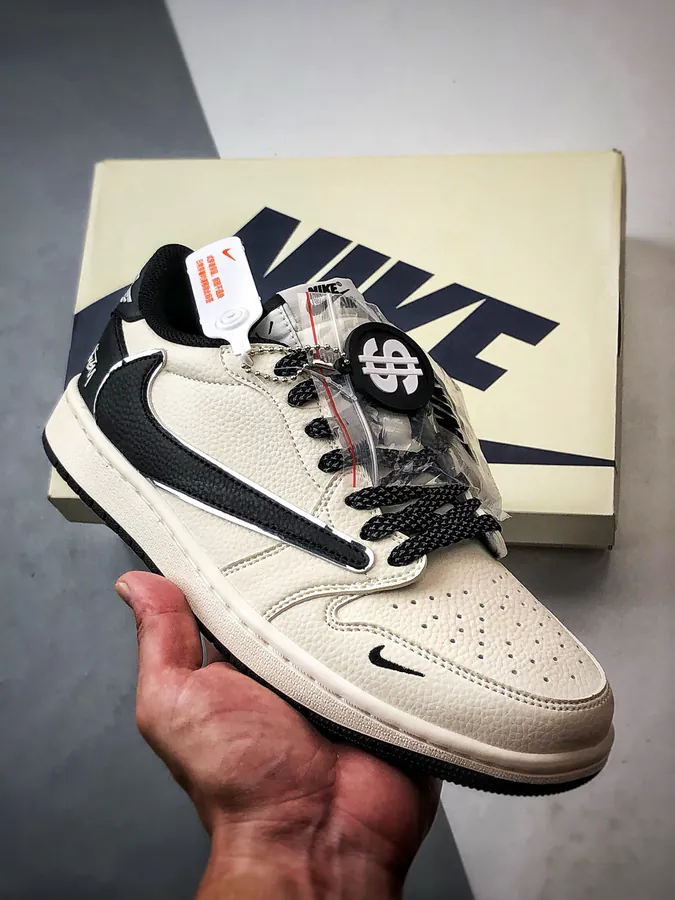 Air Jordan 1 Low OG Stuicy White Black Toe