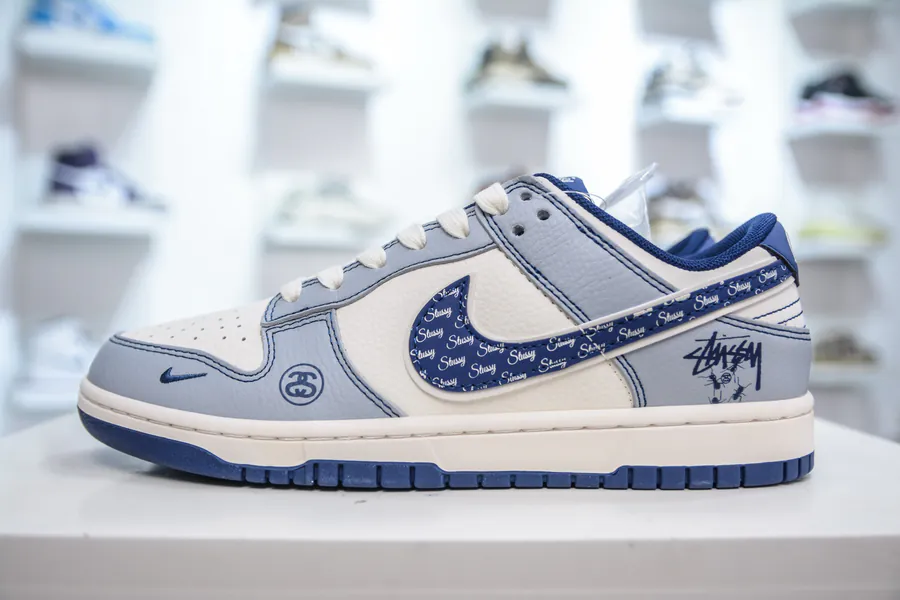 SB Dunk Low x 595 Exclusive Edition