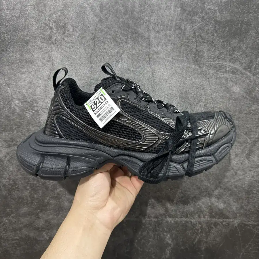 BALENCIAGA 3XL Sneakers Parisian Vintage Style