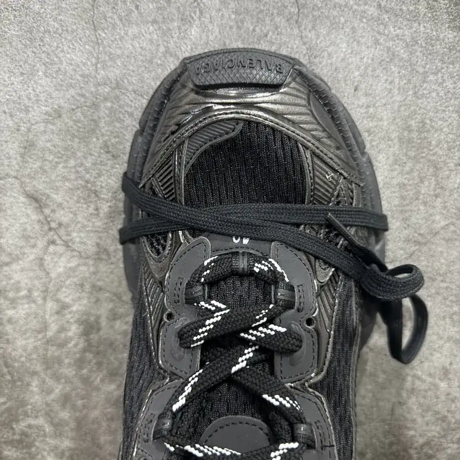 BALENCIAGA 3XL Sneakers Parisian Vintage Style