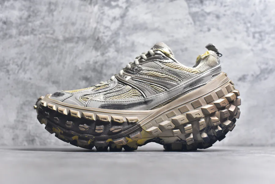 Balenciaga Defender Low Top Vintage Worn Effect
