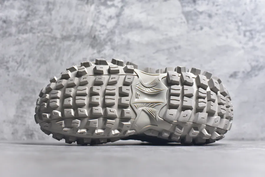 Balenciaga Defender Low Top White