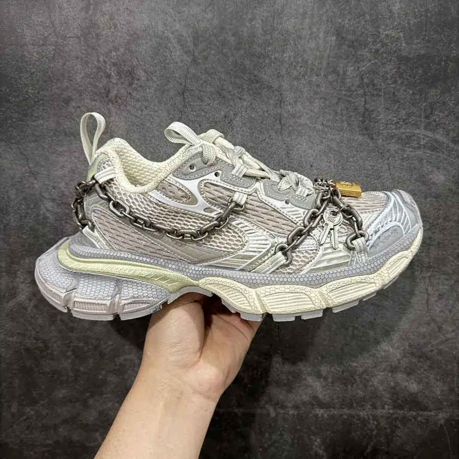 BALENCIAGA 3XL Sneakers Vintage Style