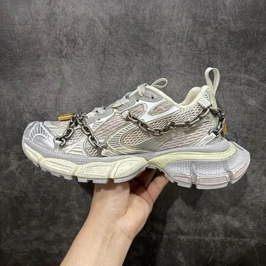 BALENCIAGA 3XL Sneakers Vintage Style