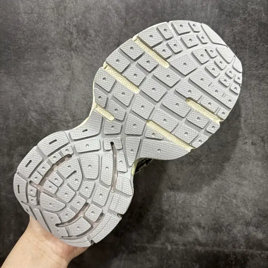 BALENCIAGA 3XL Sneakers Vintage Style