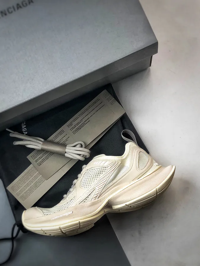 Balenciaga Circuit Sneakers White