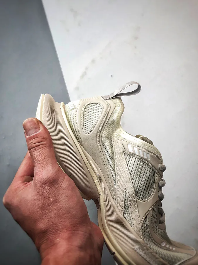 Balenciaga Circuit Sneakers White