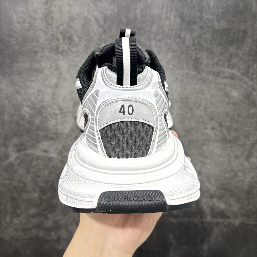 BALENCIAGA 3XL Sneakers