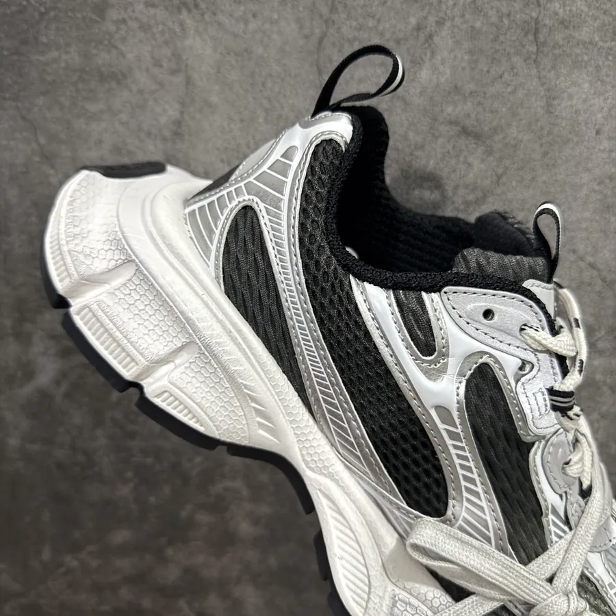 BALENCIAGA 3XL Sneakers