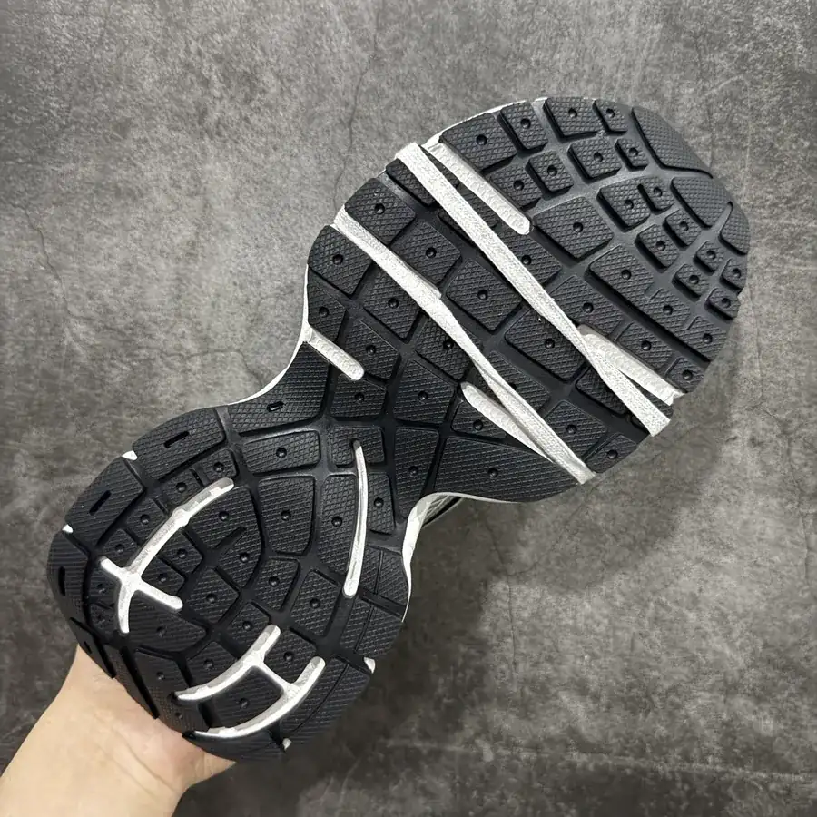 BALENCIAGA 3XL Sneakers