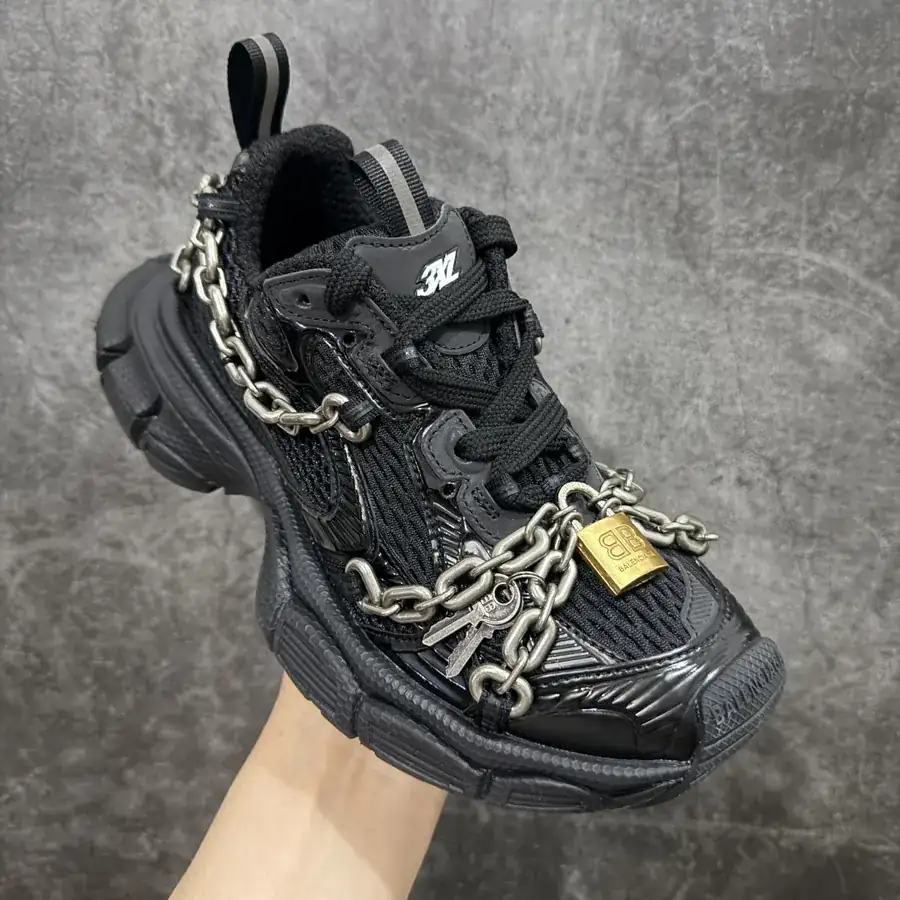 BALENCIAGA 3XL Sneakers Vintage Style