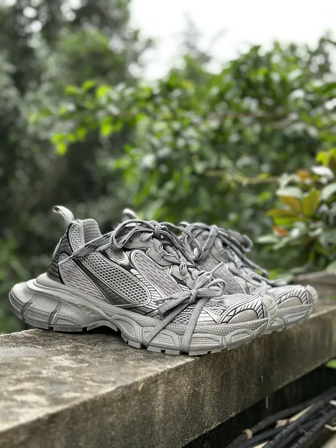 BALENCIAGA 3XL Sneakers