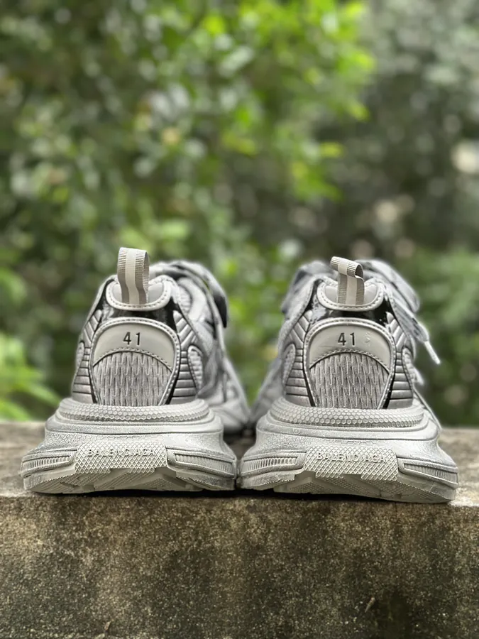 BALENCIAGA 3XL Sneakers