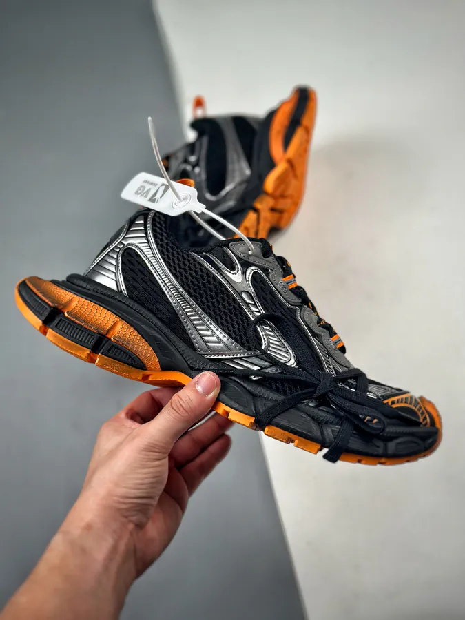 Balenciaga Vintage Runner Sneaker