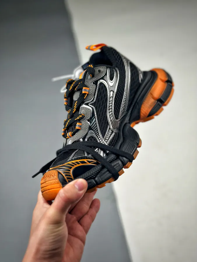 Balenciaga Vintage Runner Sneaker