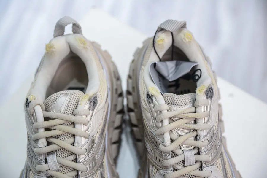 BALENCIAGA Defender Rubber Platform Sneakers Vintage Style