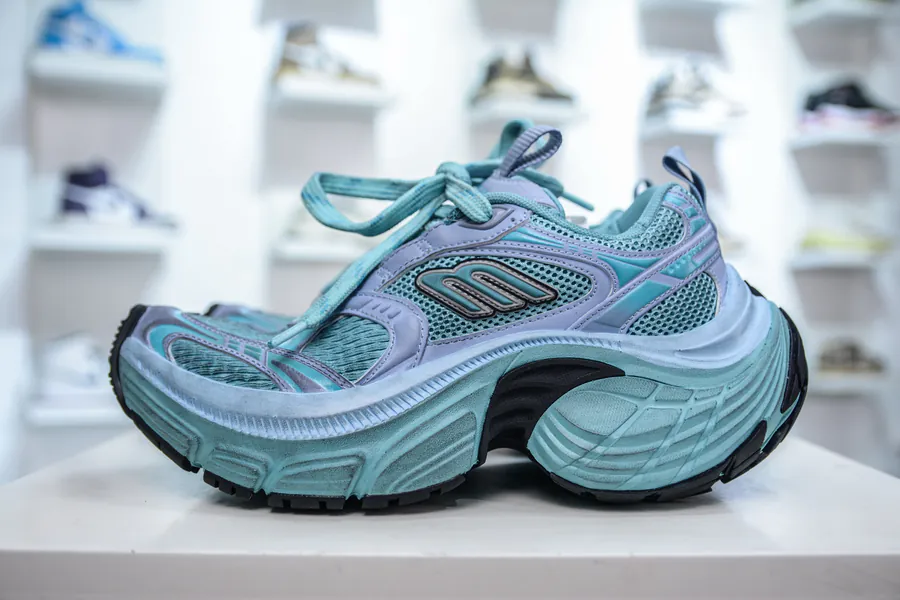BALENCIAGA 10XL Sneakers Vintage Style
