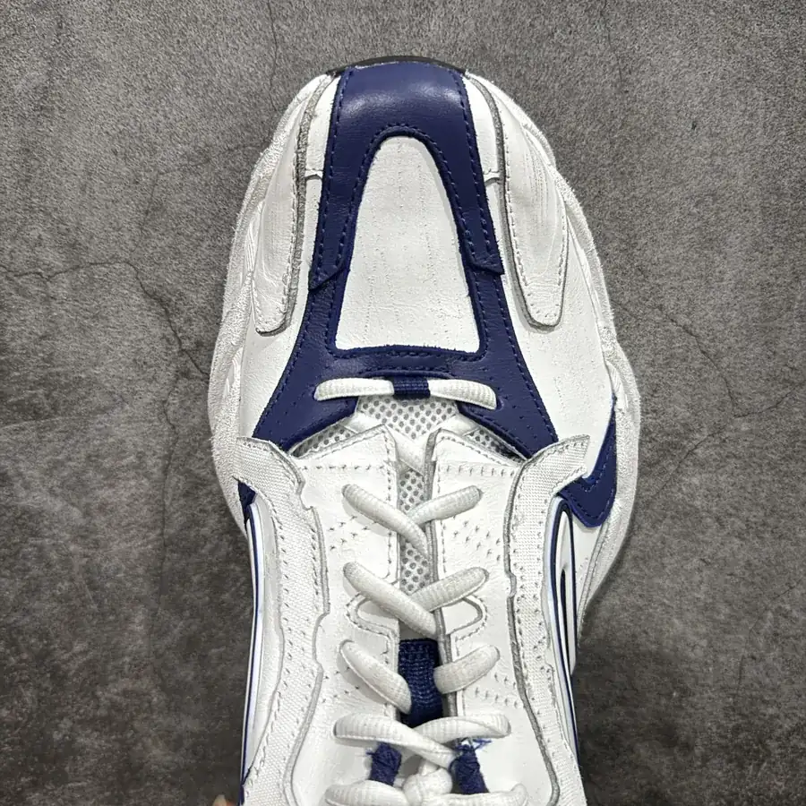 Balenciaga 16th Generation MONDAY White