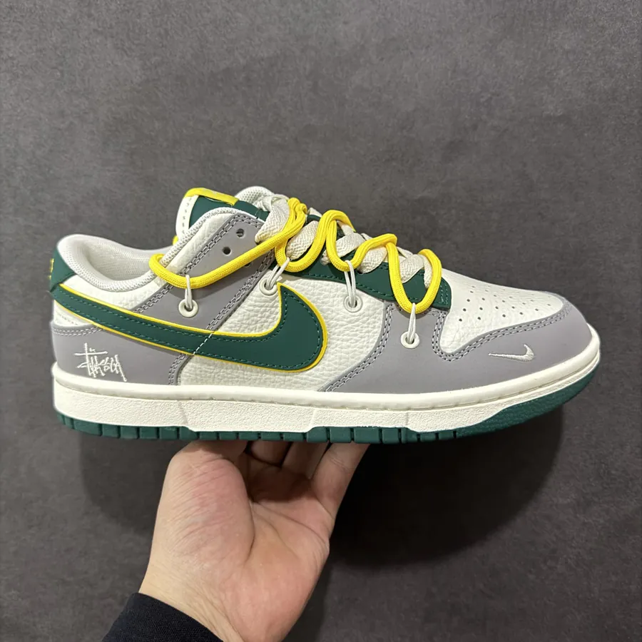 Nike SB Dunk Low x Stussy OG Edition Bucket Bag