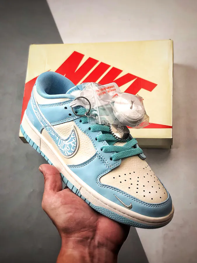 DIY High End Customized NK Dunk Low Retro