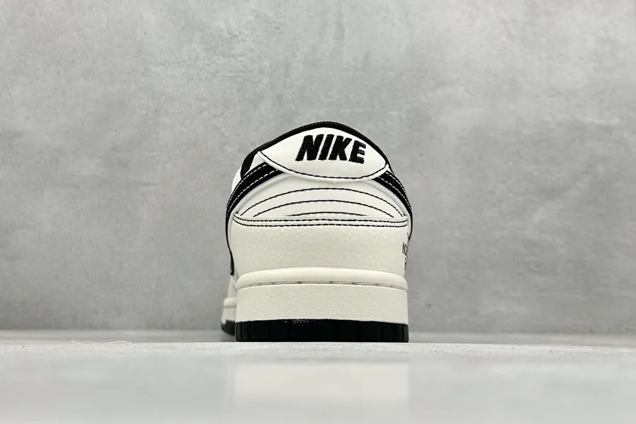 Nike SB Dunk Low OG Version Northern Face Collaboration