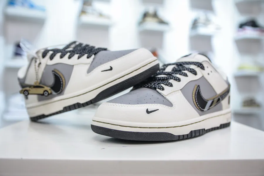 NIKE DUNK LOW Xiaomi Collaboration Exclusive Edition