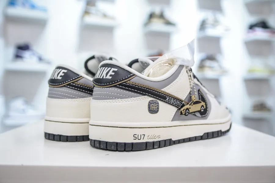 NIKE DUNK LOW Xiaomi Collaboration Exclusive Edition