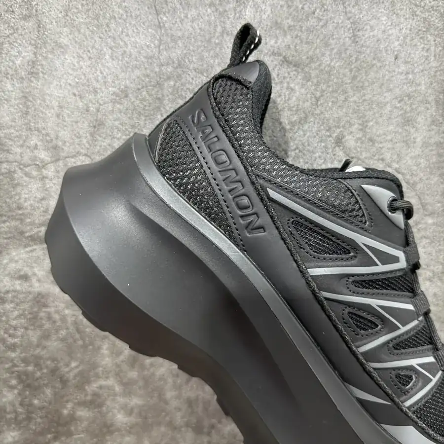 300CX Exclusive Original Pulsar Advanced Sneaker
