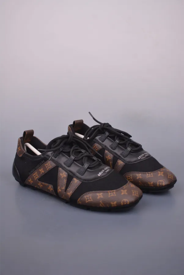 LV Sneakerina Training Shoes Elegant and Relaxed Design