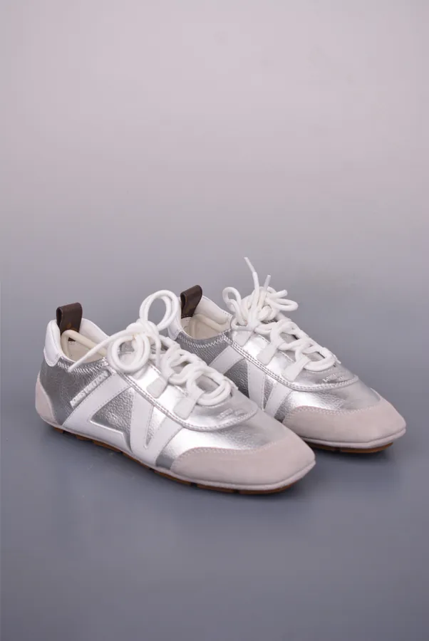LV Sneakerina Training Shoes Elegant and Relaxed Design