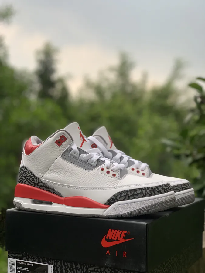 Air Jordan 3 SE T Denim Fire Red AJ3