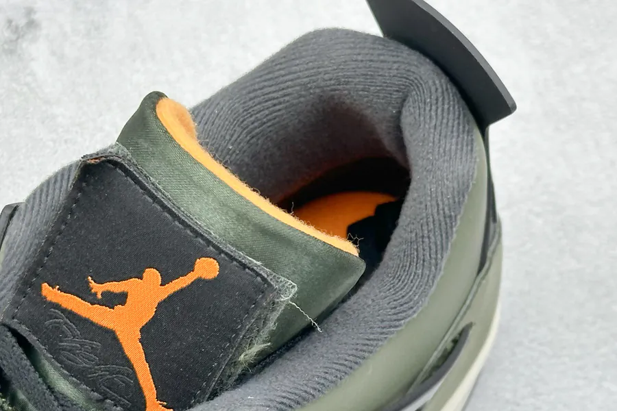 Air Jordan AJ4 Retro 240 CX Exclusive Edition