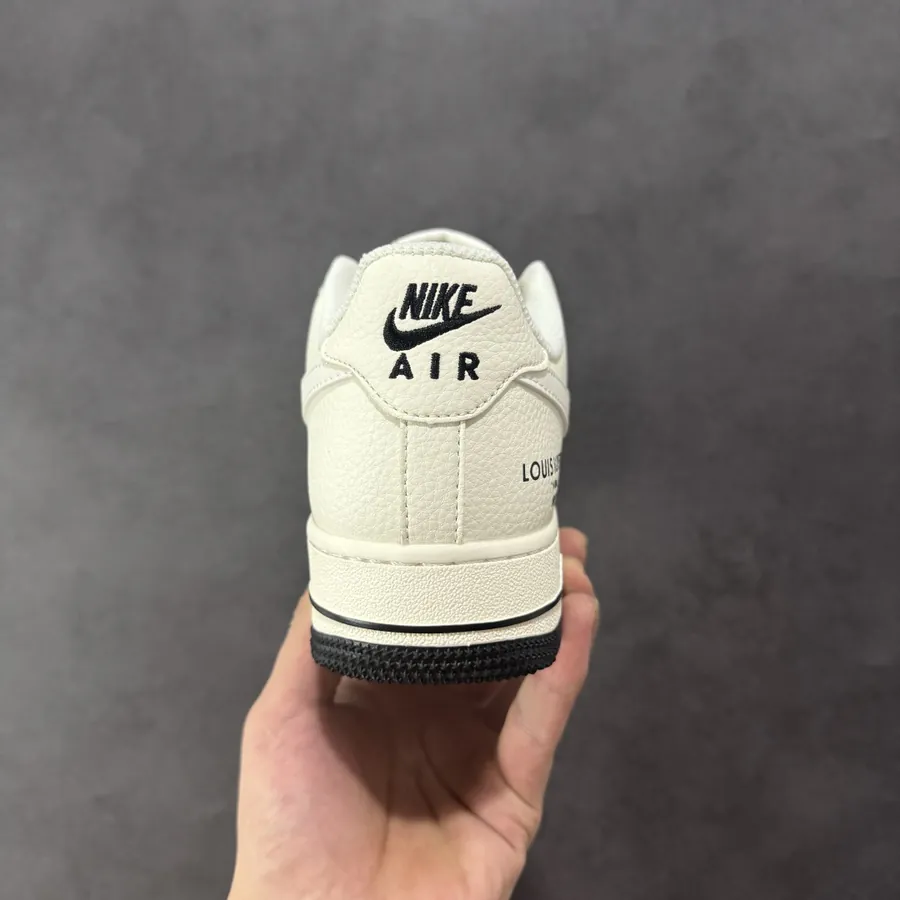 NK Exclusive Air Force 1 07 Low 'Collaboration Cream and Black Sole' Low Sneaker