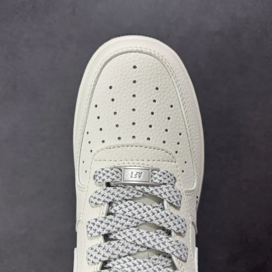NK Exclusive Air Force 1 07 Low 'Collaboration Cream and Black Sole' Low Sneaker
