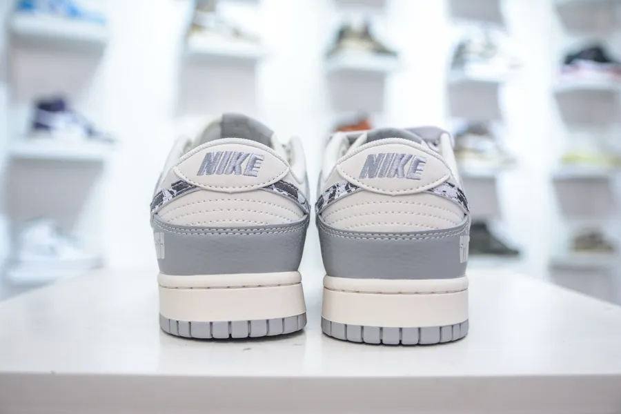 SB Dunk Low x Collaboration White Gray